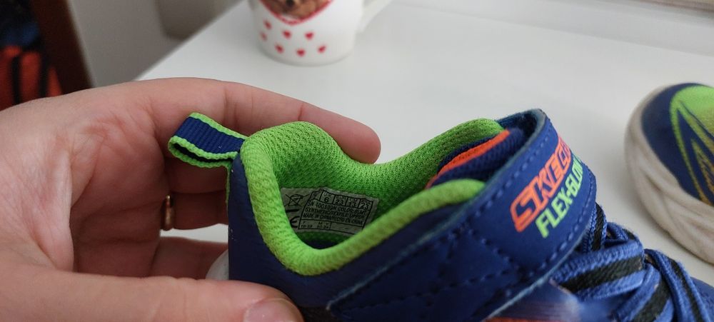 Sapatilhas skechers tamanho 23