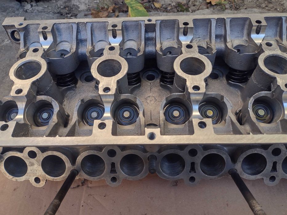 Головка гбц двигателя змз 406, 405, 409 газ Волга, Газель