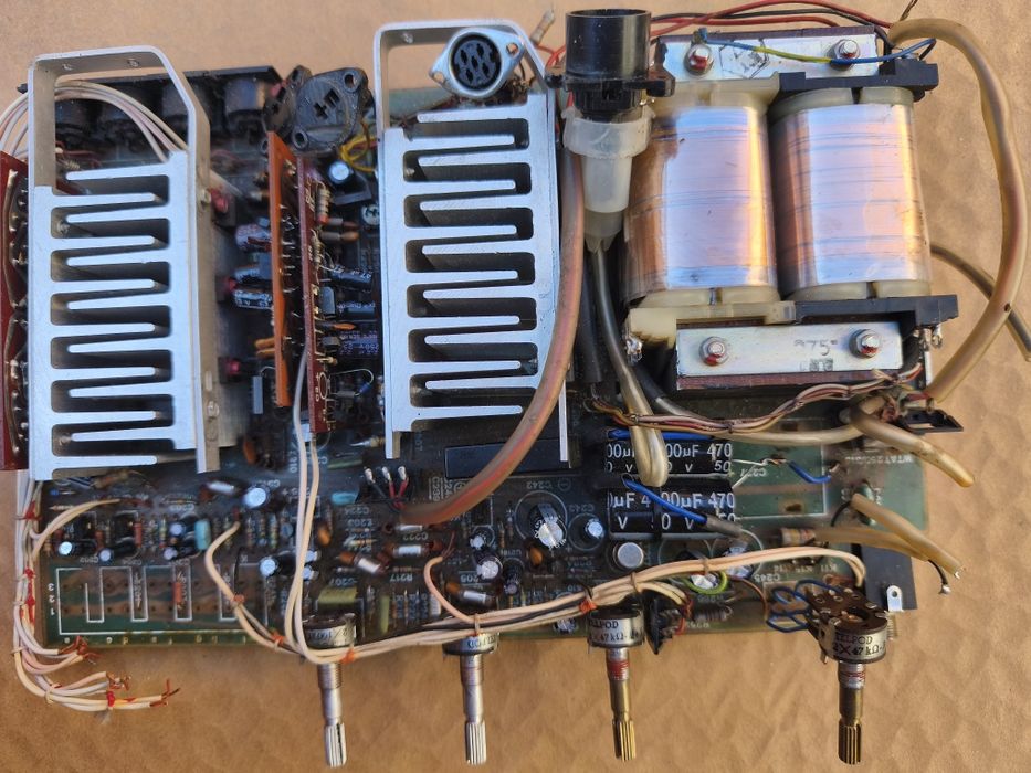 Wzmacniacz hi fi stereo Trawiata