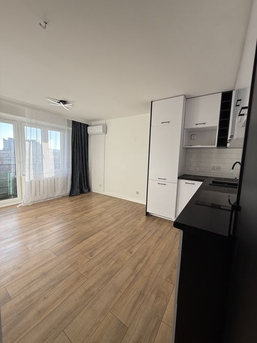 M3 ul. Mireckiego , po remoncie , duzy balkon , winda