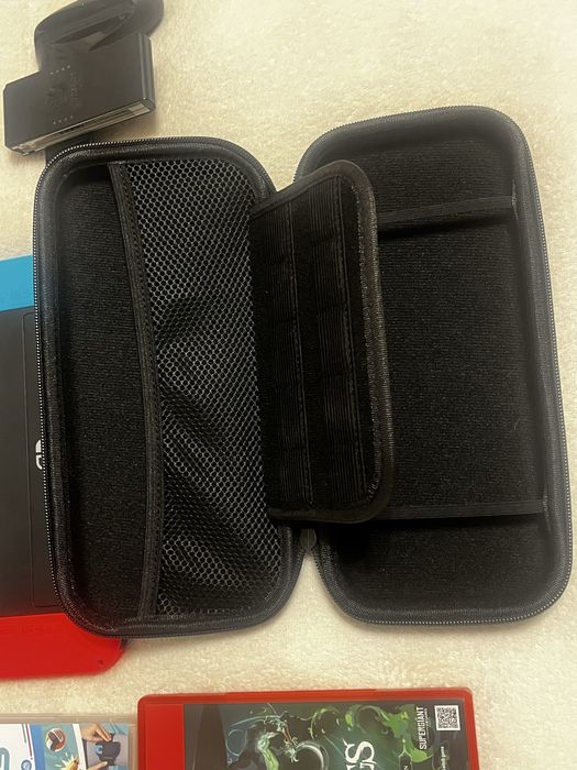 Nintendo Switch Oled Zestaw + Etui + 6 Gier