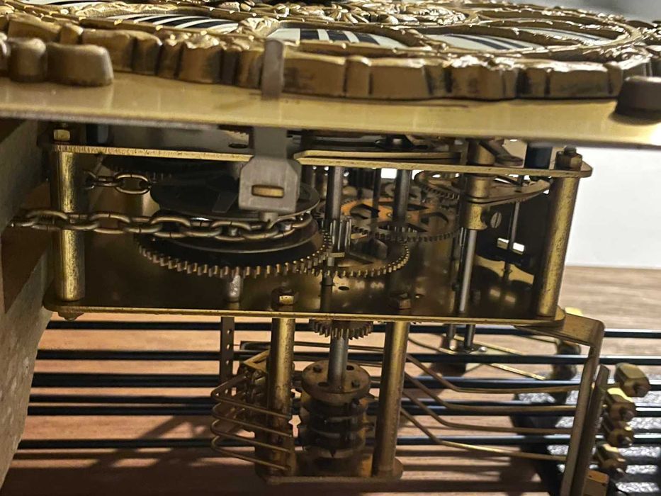 Relógio de pêndulo/ coluna