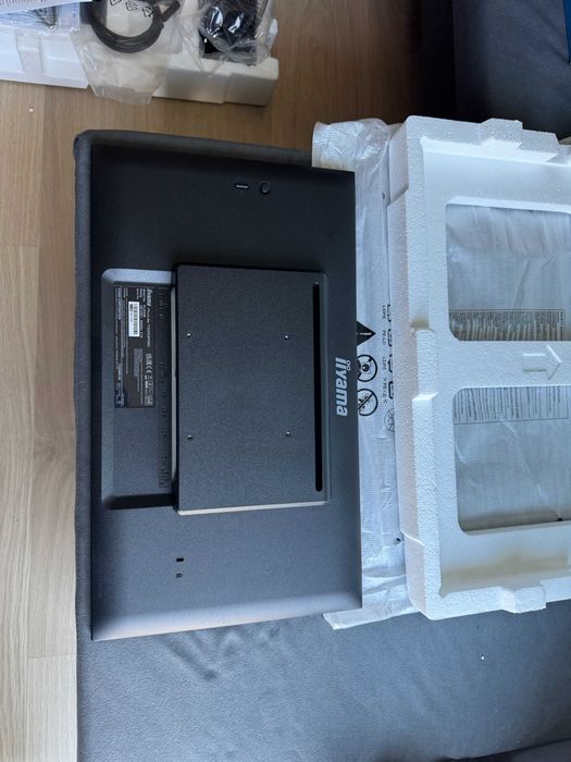 Monitor dotykowy iiyama t2252msc