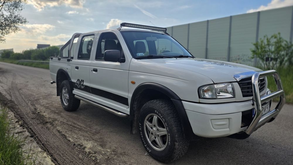 Mazda B2500 2005r