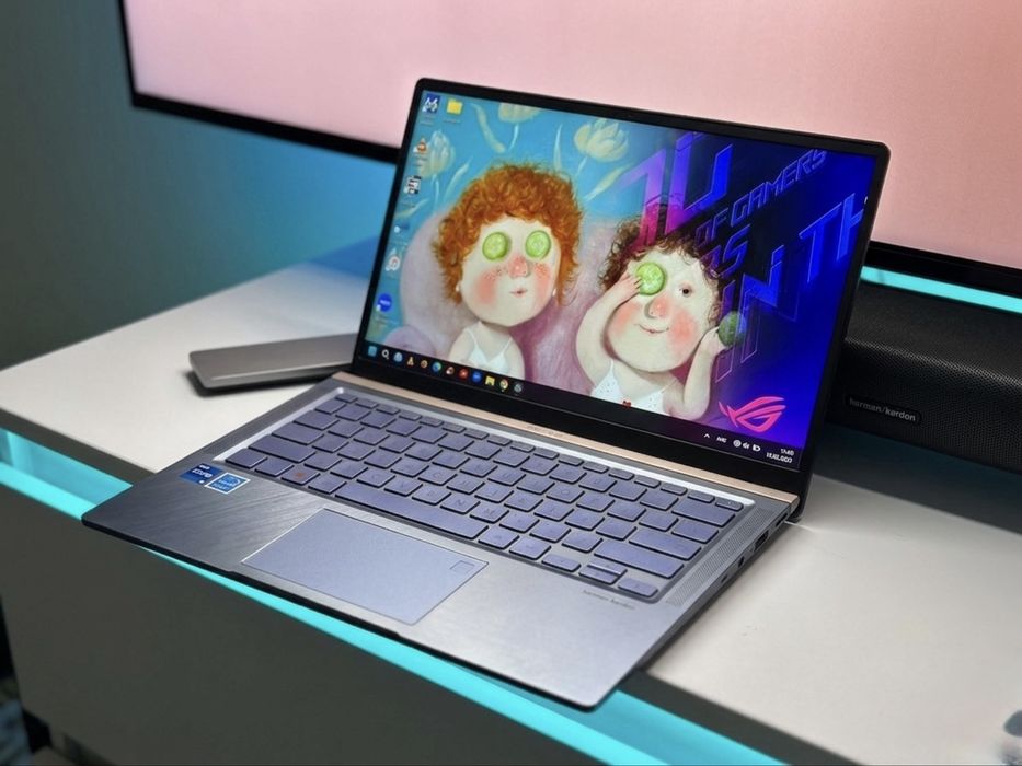 Топ! Мощный ASUS ZenBook + Комплект