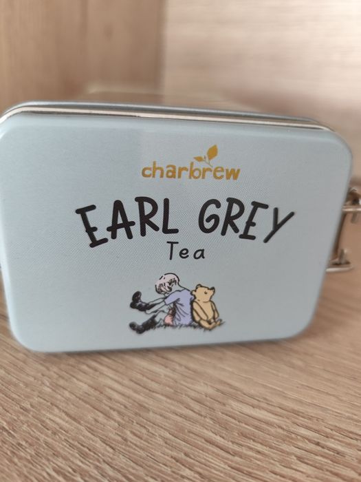 Lata de chá ursinho Poo( vazia).