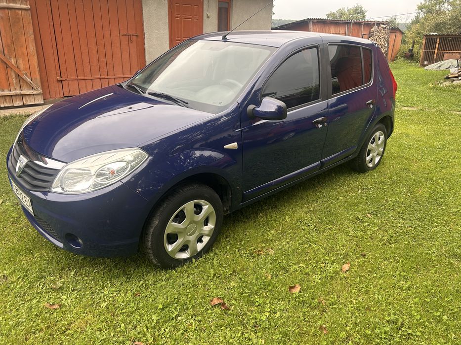 Dacia Sandero 2009 обслужена