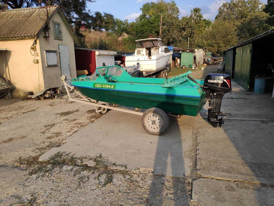 Катер Неман-1 с мотором Tohatsu M18 и местом на причале в Маяках.