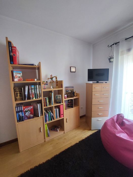 Quarto/escritório,composto por 6 peças