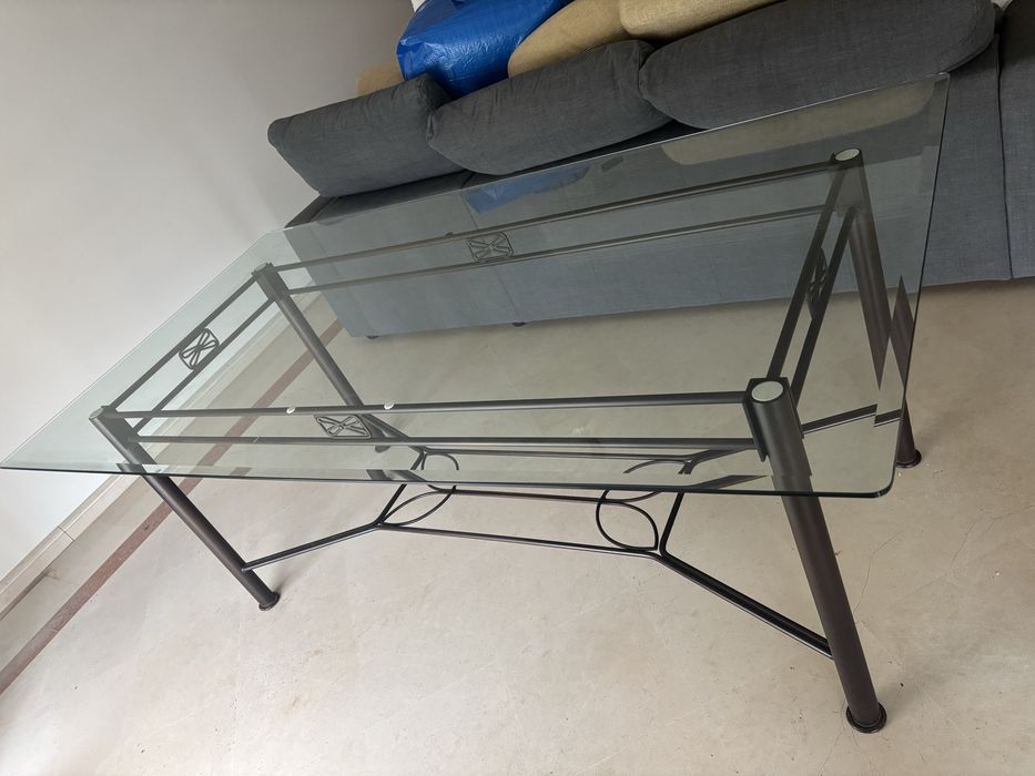 Mesa vidro e ferro preto