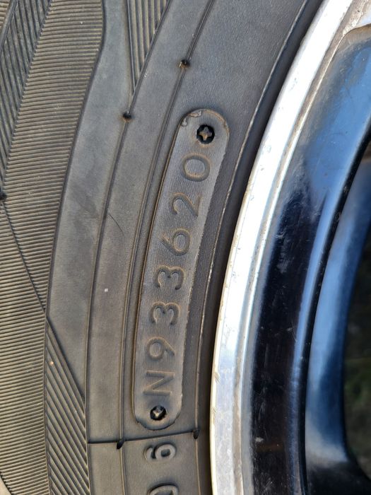 Диски 14" з резиною TOYO