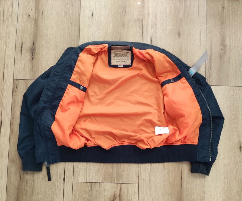 Alpha Industries damska granatowa kurtka bomberka flyers w rozmiarze M