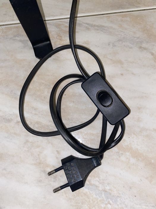 Candeeiro de mesa bege