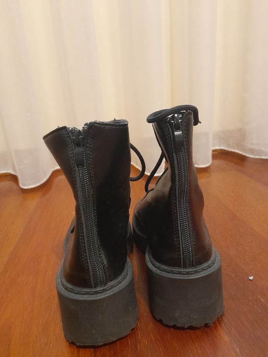 Botas Pretas Tornozelo