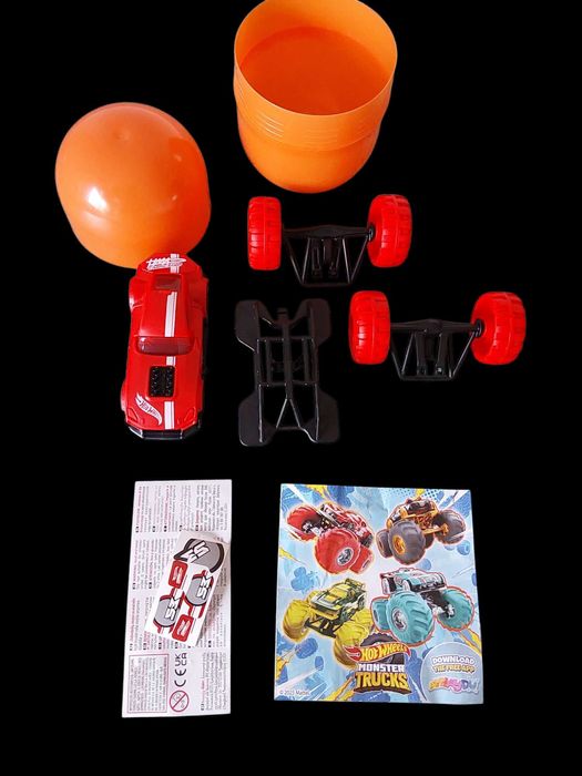 Carro da hot wheels novo na cor  vermelha