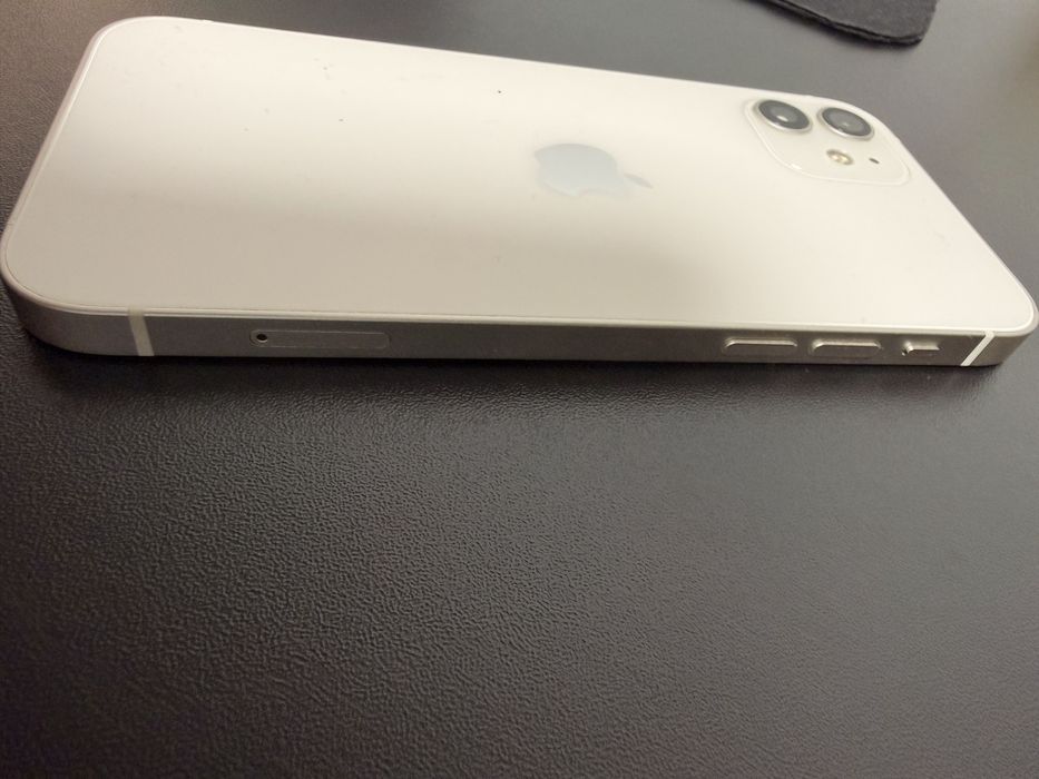 iPhone 12 – stan wzorowy