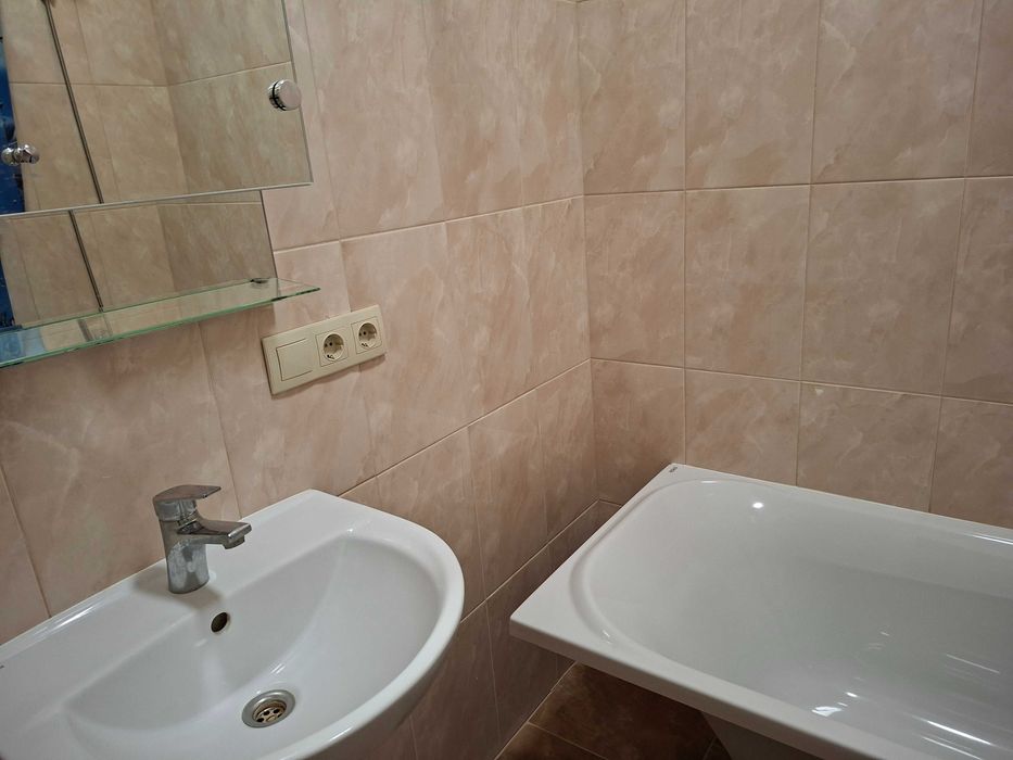 БЕЗ ЗАЛОГА! Сдам 1к СТУДИЯ Сумская возле м Васильковская 15мин пешком!