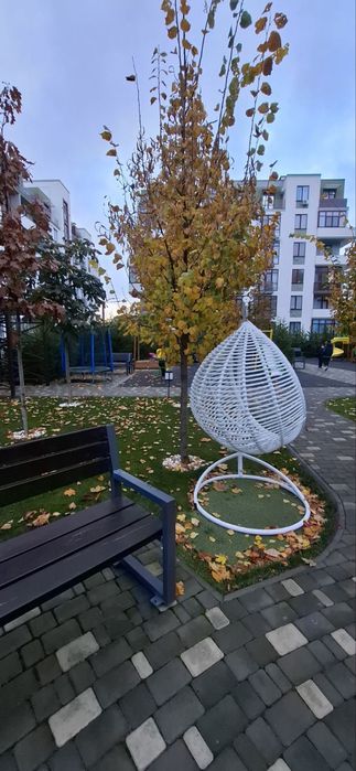 Сдам длительно студию с ремонто и мебелью