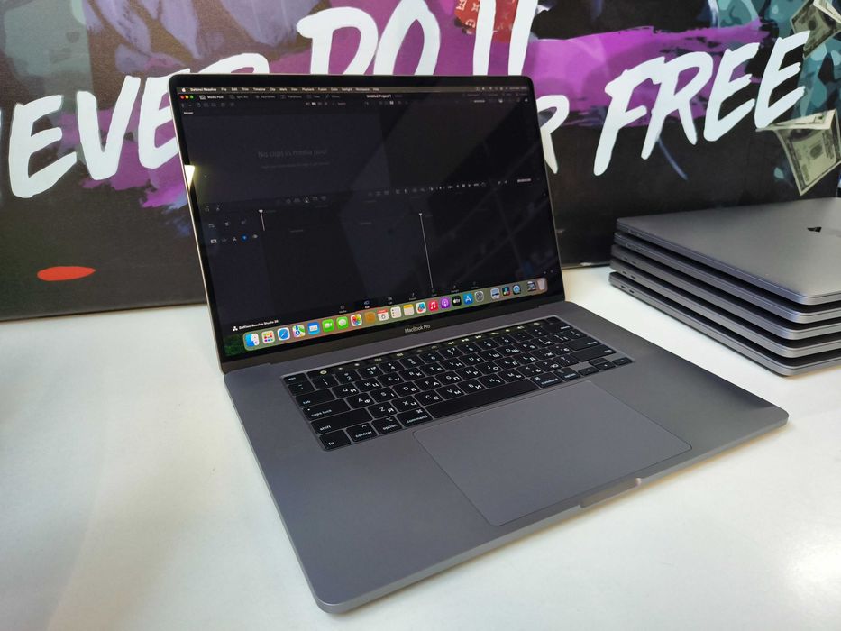 Топові Apple MacBook pro A2141 (Core i7-9750H/32Gb-DDR4-500Gb-SSD)