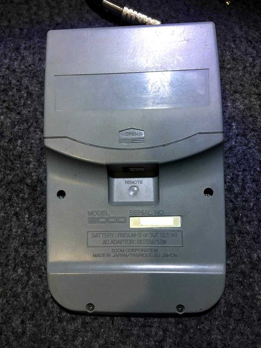 Zoom 9000 - гітарний процесор мультиефектів