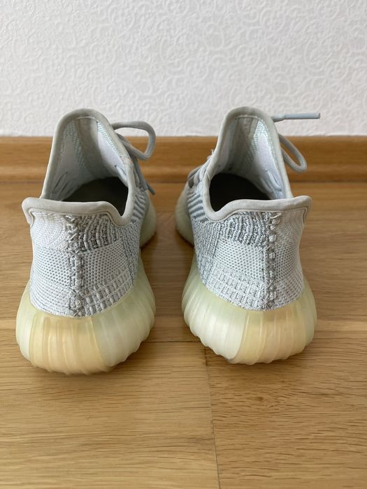 Yeezy boost 350 cloud white