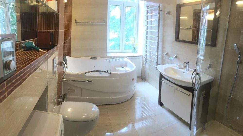 Центр города ,Красный переулок / греческая