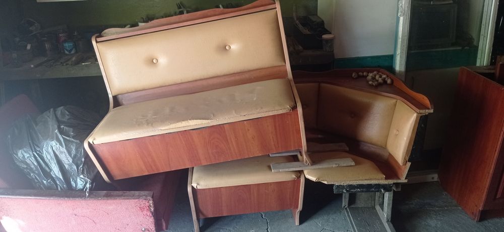 Продам кухонный уголок