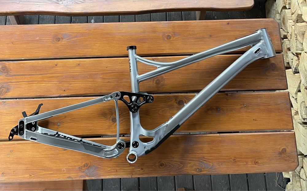 Banshee Titan V3.2 L
