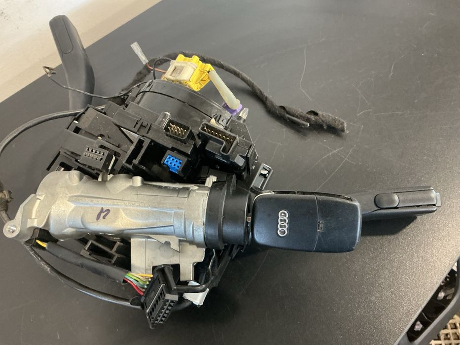 CANHAO DE IGINIÇAO E CHAVE  AUDI A3 8P ANO 2003