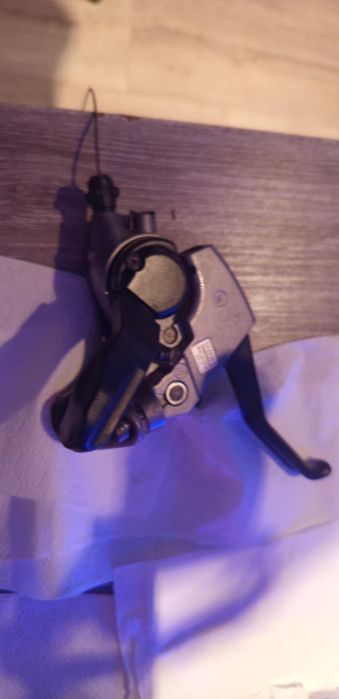 Sprzedam przedną manetkę