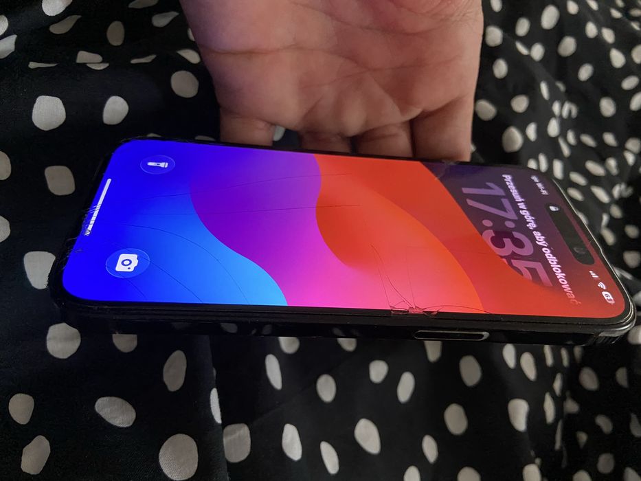 IPhone 15 128GB
