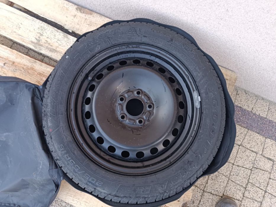 Koło 205/55R16 z pokrowcem