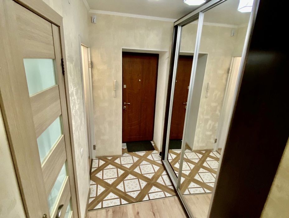 Уютная квартира с евроремонтом в самом центре города.