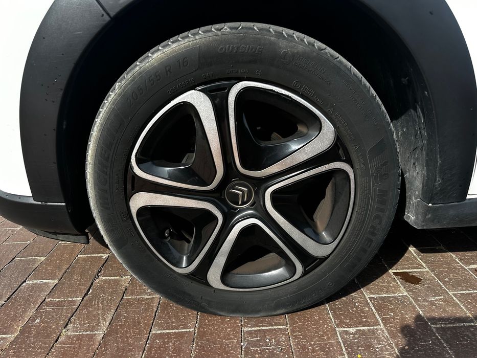 Citroen C3 1.2 de 2022 foto 2