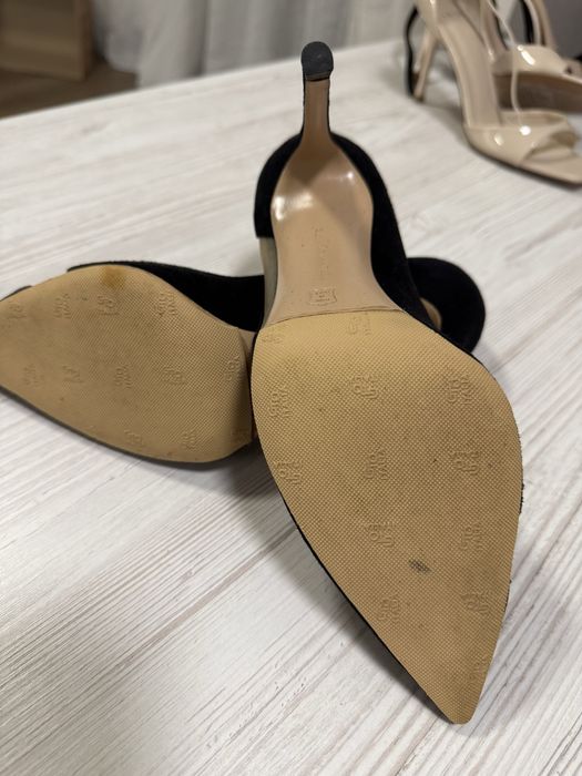 Женскте туфли Gianvito Rossi 38 1/2