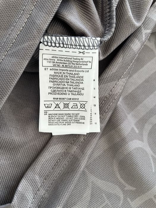 Camisola Real Madrid 24/25 third kit