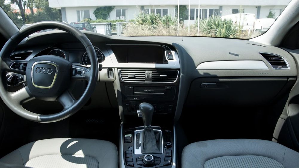 Audi A4 Avant 2.0 TDI DPF multitronic Ambition