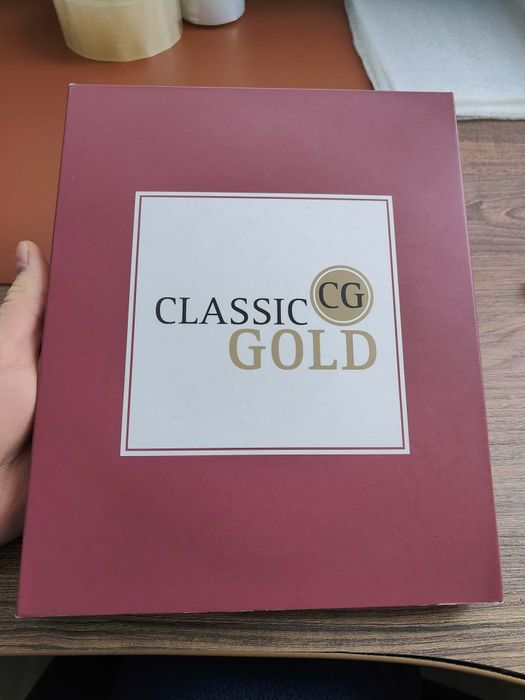 11 золотых монет с сертификатами + альбом