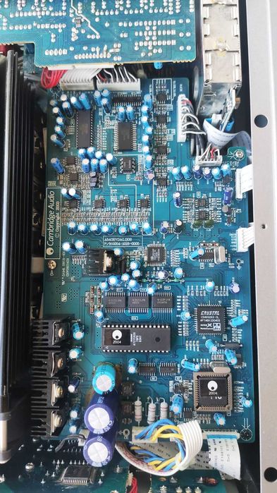 Ресивер усилитель Cambridge Audio Azur 540r  2x 100 Вт RMS, 8 Ом