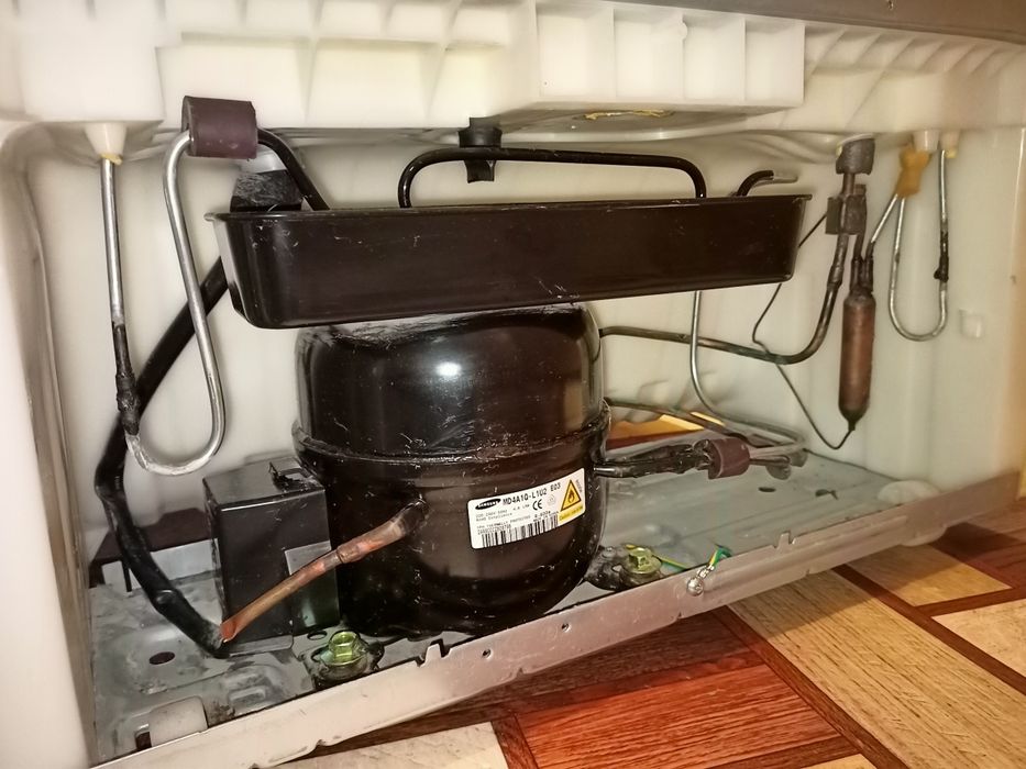 Холодильник Samsung RL 38ECVB1