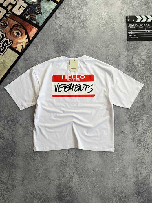 Футболка VETEMENTS Hello белая Оверсайз