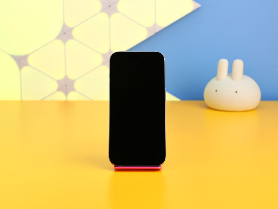 Смартфон Apple iPhone 15 Pro 128GB Natural (167133) Б/У З ГАРАНТІЄЮ
