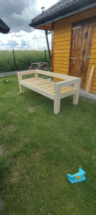 Solidne meble ogrodowe