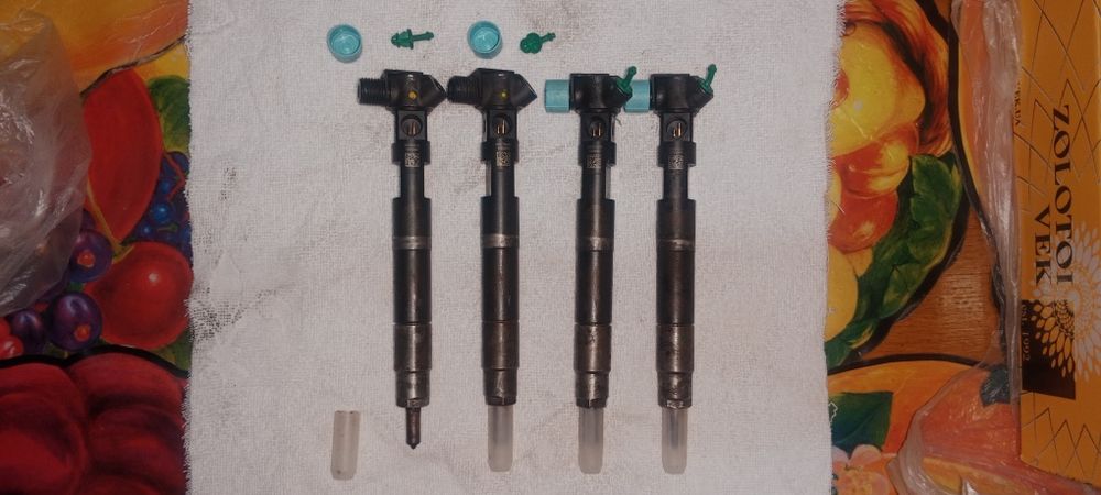 Форсунка паливна  Mercedes Sprinter A6510703087