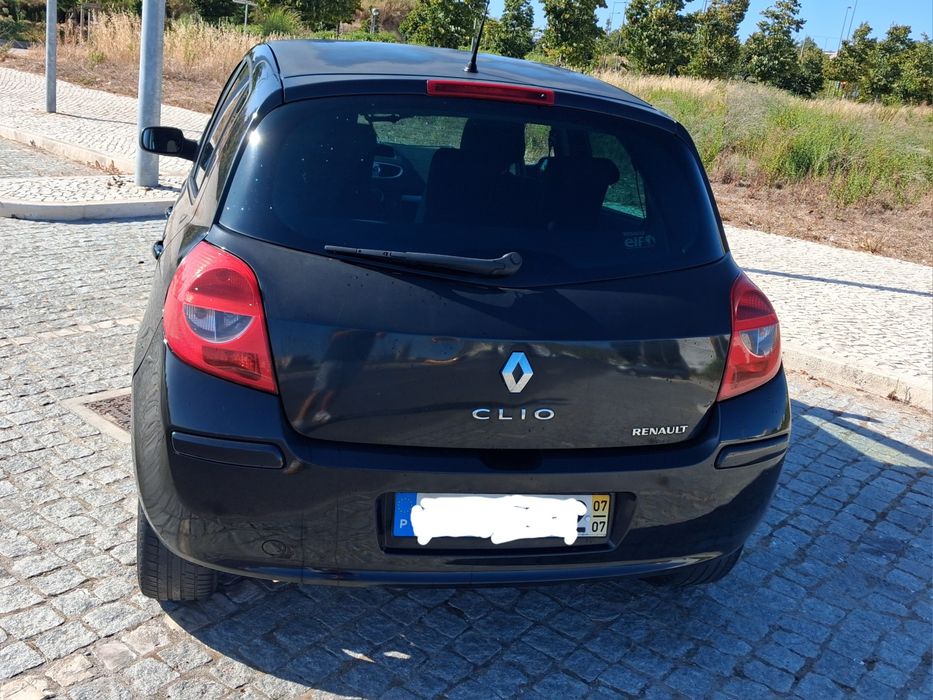 Vende-se Renault Clio III