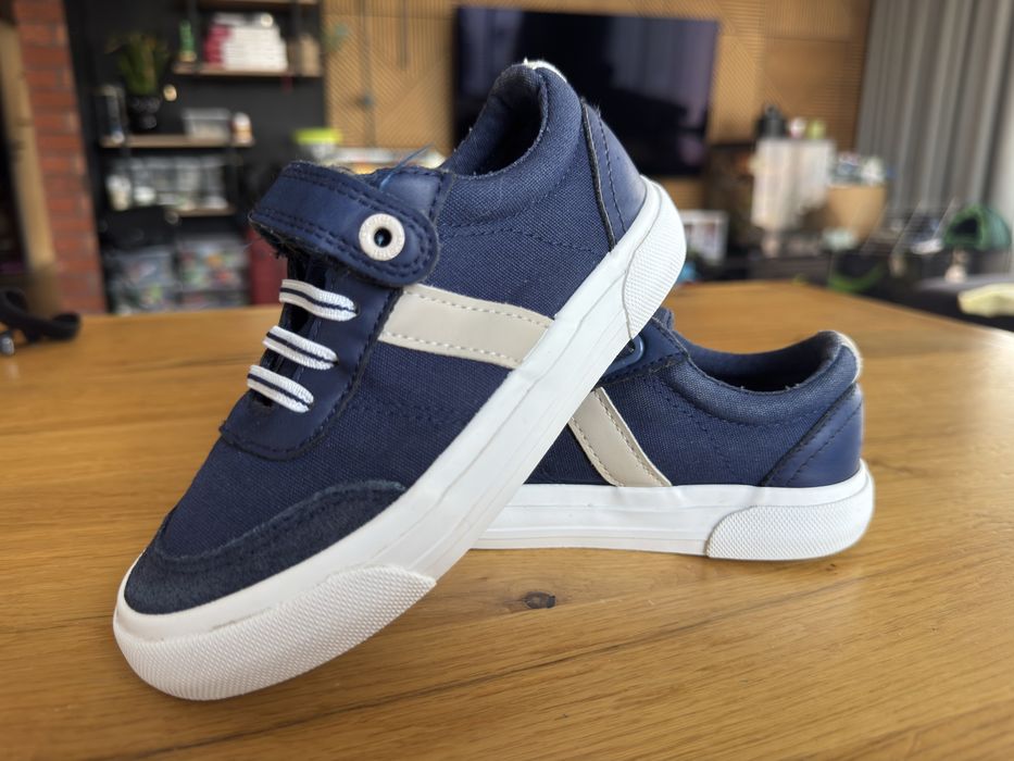 Trampki / sneakersy Okaïdi, rozmiar 28 (granatowe, rzep + gumki)