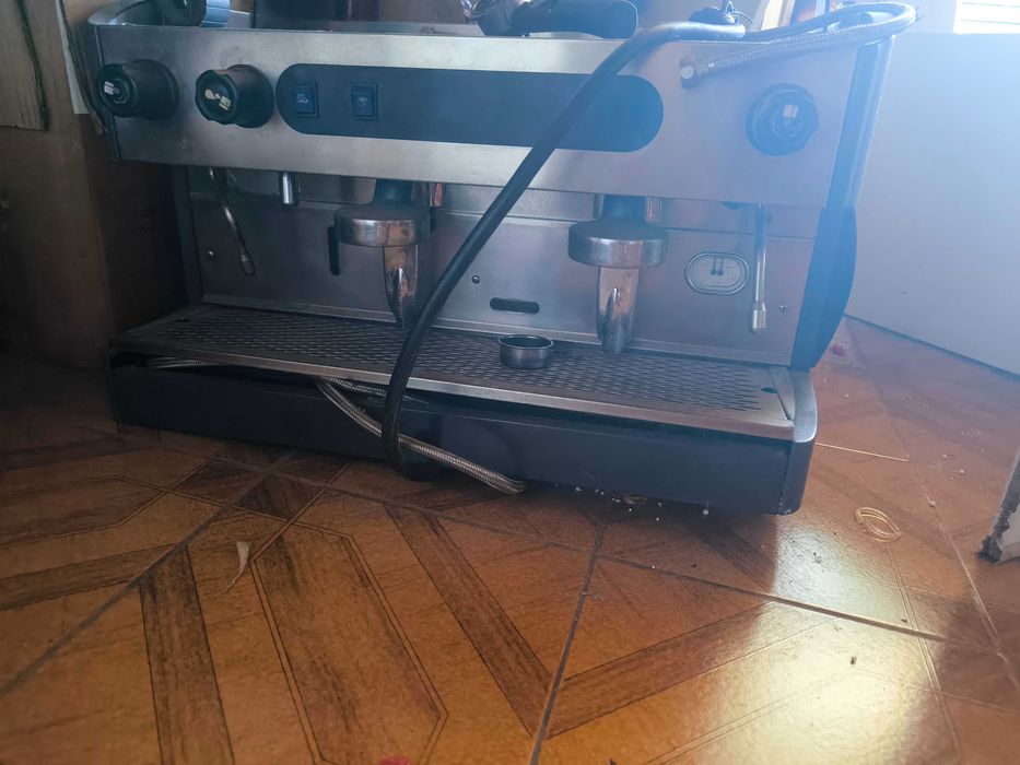 Vendo maquina de cafe
