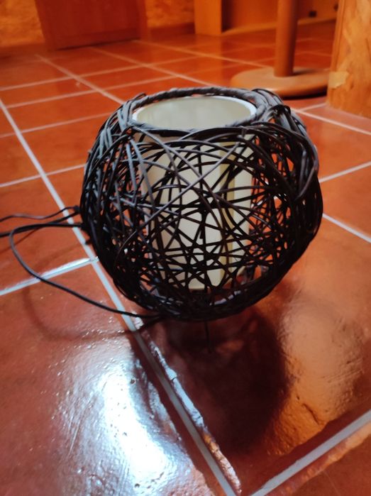 Dois candeeiros de mesa de cabeceira