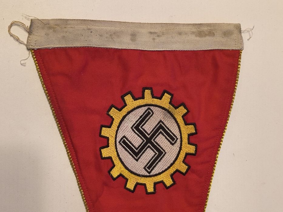 Militaria WW2  Bandeira DAF (Deutsche Arbeitsfront)