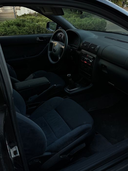 Audi 8L  1.6 sr